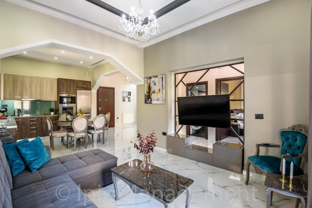 City Center Apartment With Rooftop Swimming Pool Chania  Exteriör bild