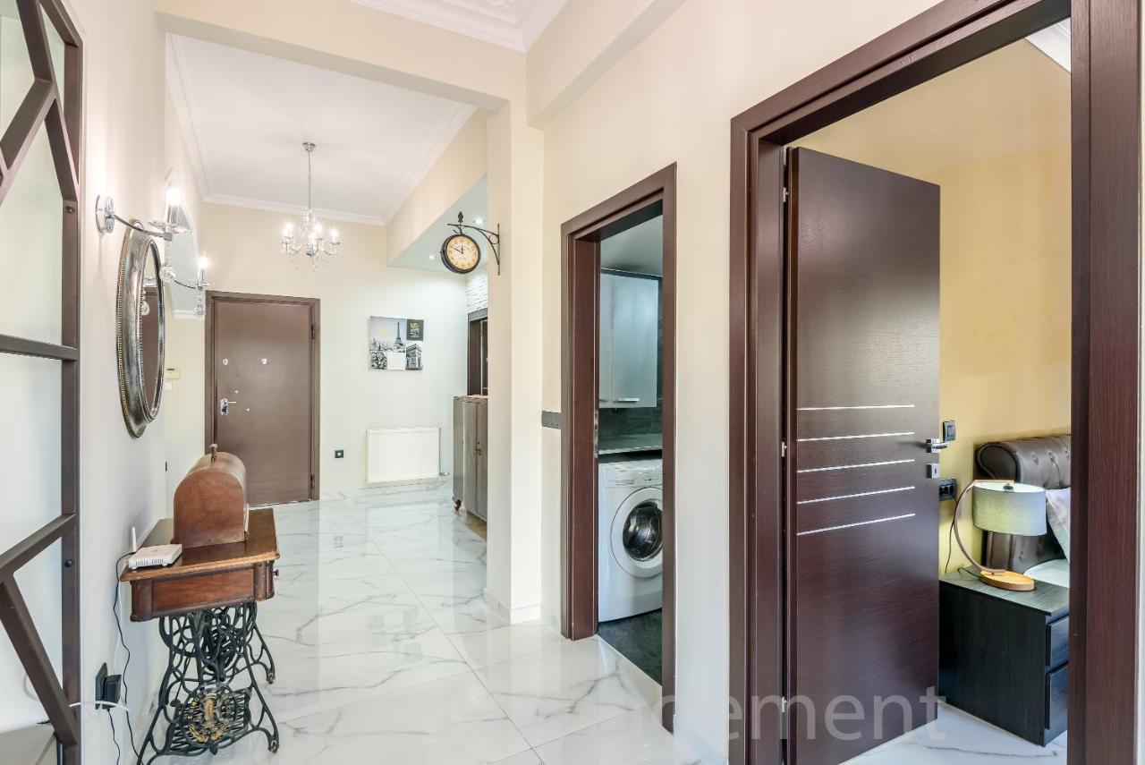 City Center Apartment With Rooftop Swimming Pool Chania  Exteriör bild